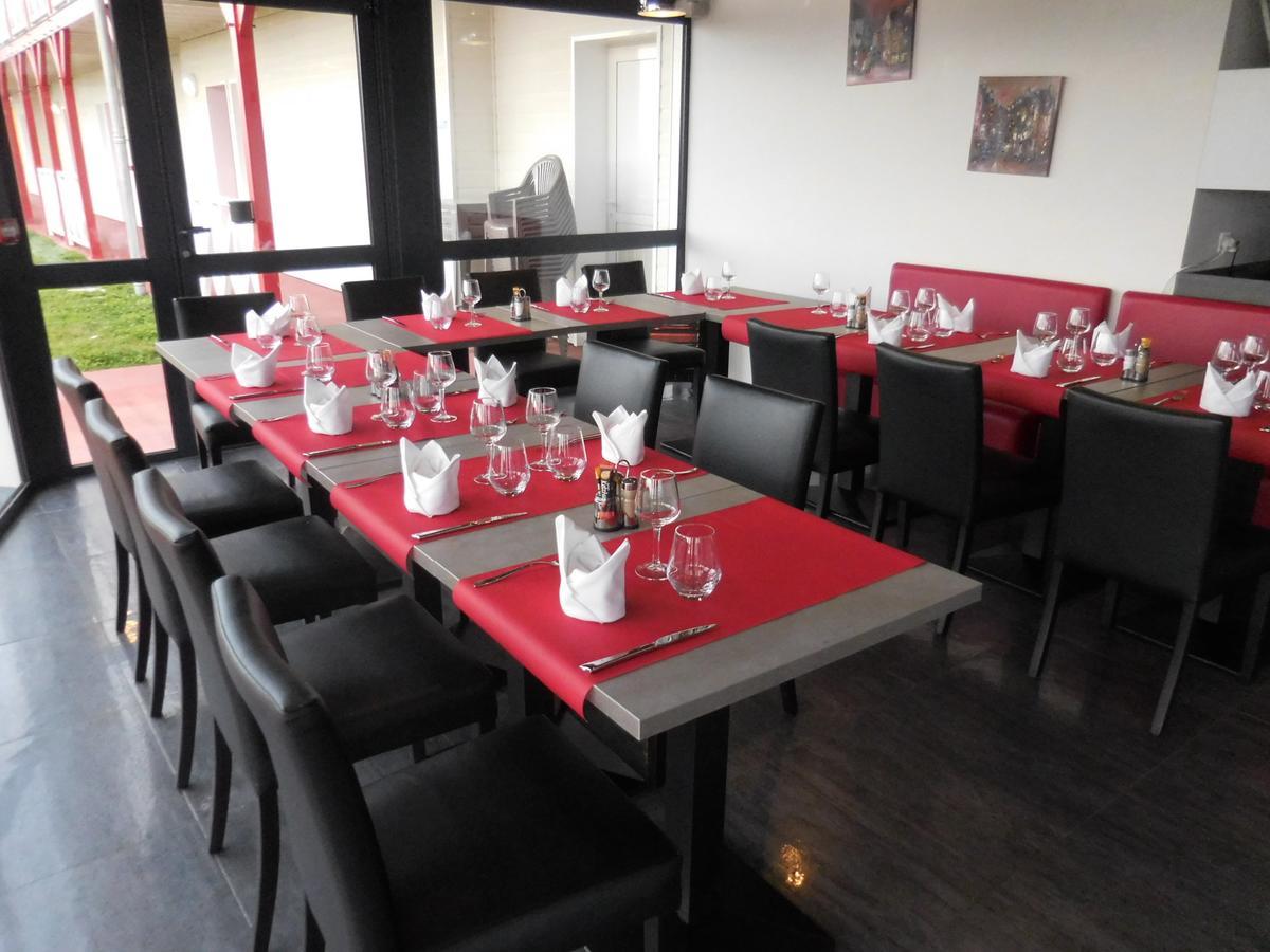 Fasthotel Montmarault Εξωτερικό φωτογραφία
